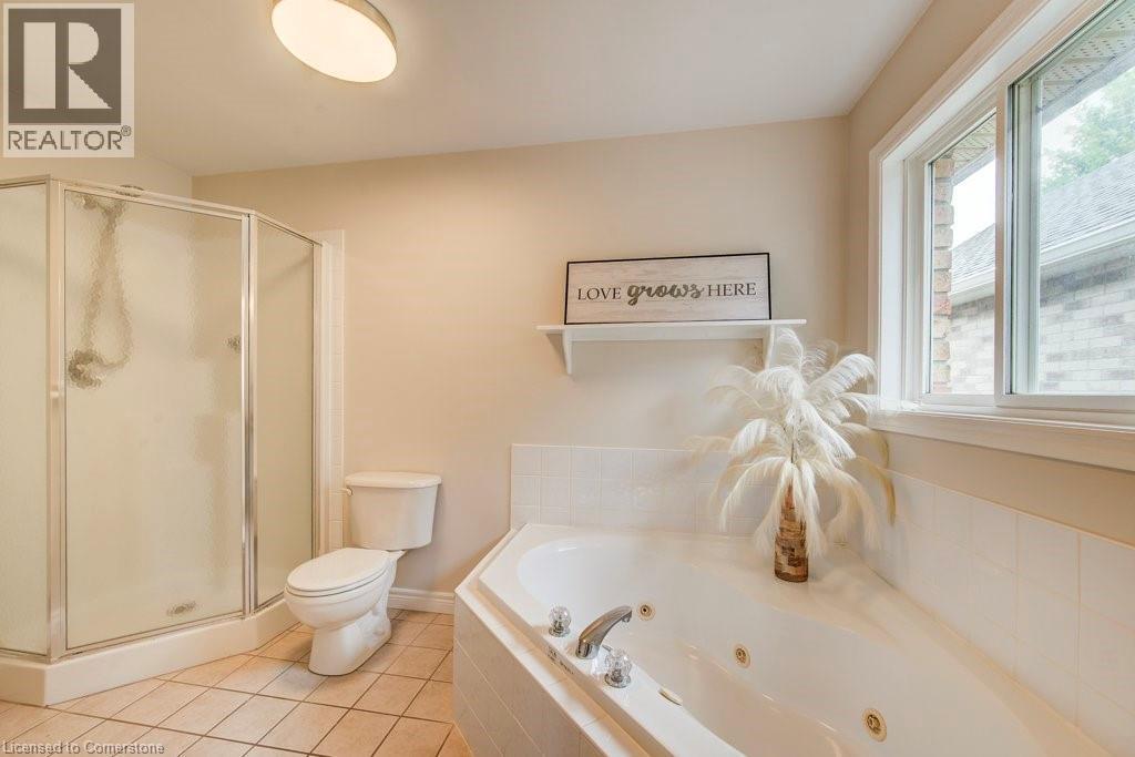 670 Salzburg Drive, Waterloo, Ontario  N2V 2N8 - Photo 27 - 40757933