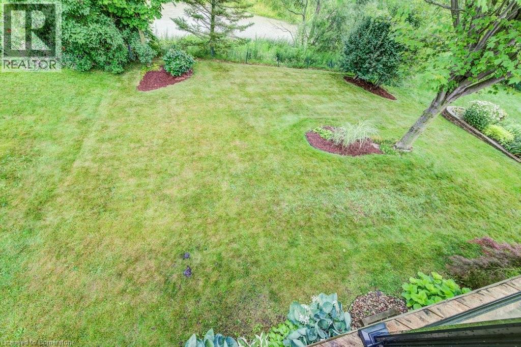 670 Salzburg Drive, Waterloo, Ontario  N2V 2N8 - Photo 32 - 40757933