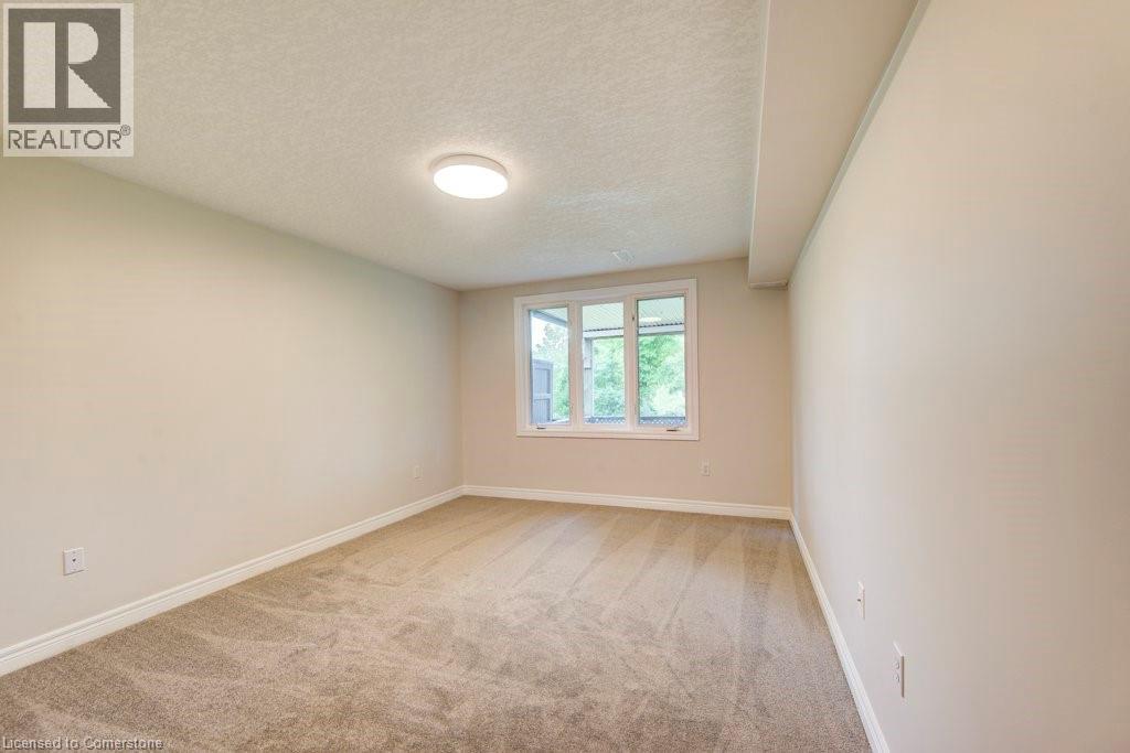 670 Salzburg Drive, Waterloo, Ontario  N2V 2N8 - Photo 40 - 40757933