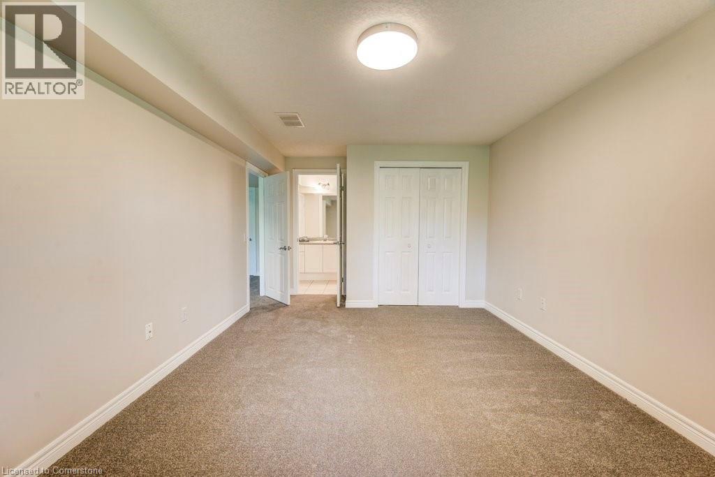670 Salzburg Drive, Waterloo, Ontario  N2V 2N8 - Photo 41 - 40757933