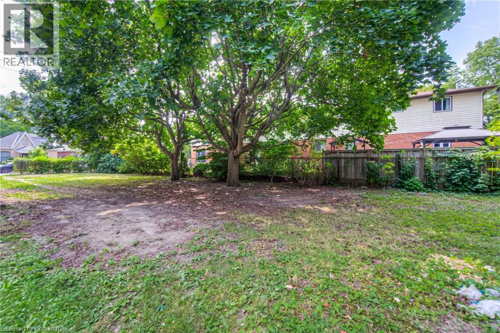 14 Bond Street, Brantford, Ontario  N3R 4G5 - Photo 11 - 40751990