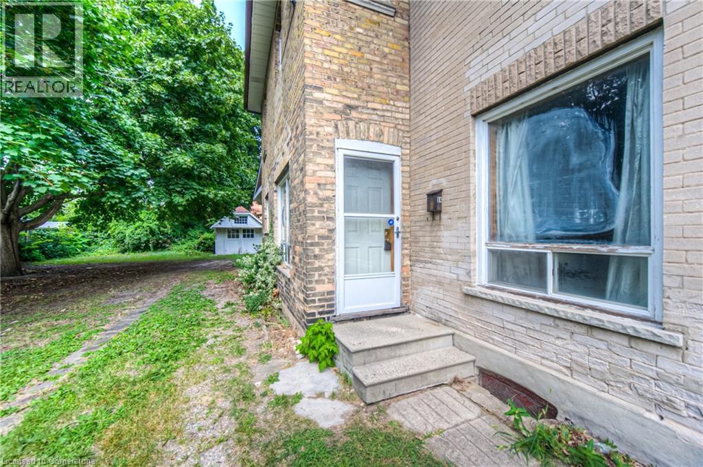 14 Bond Street, Brantford, Ontario  N3R 4G5 - Photo 8 - 40751990