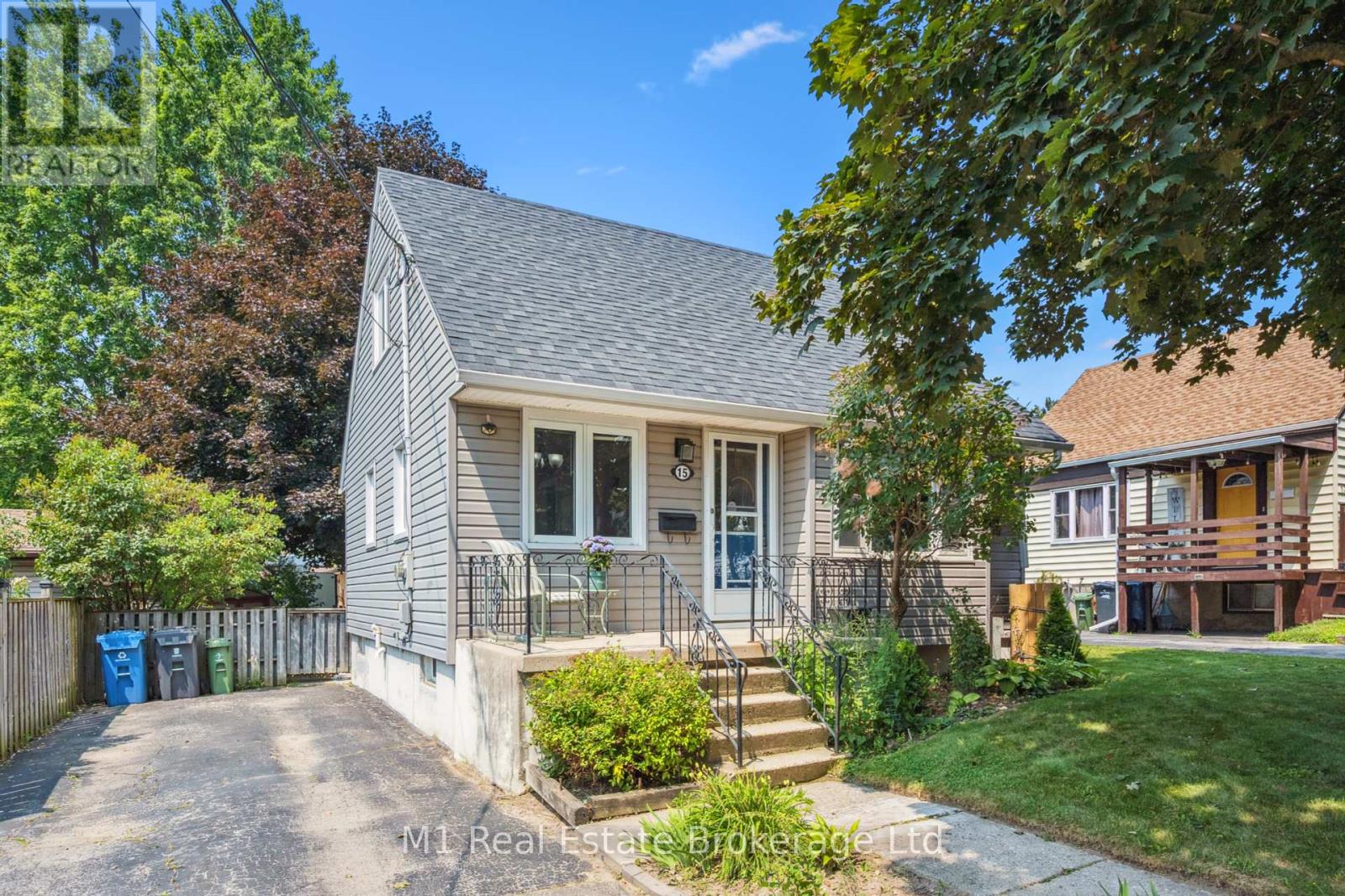 15 Gowdy Avenue, Guelph, Ontario  N1H 2K6 - Photo 4 - X12329306
