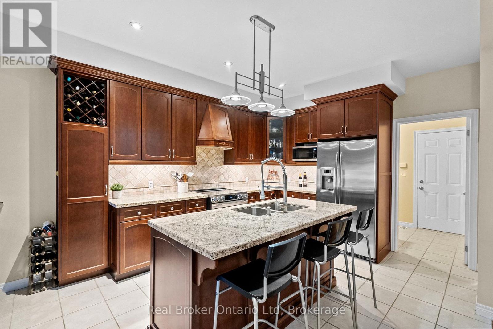 221 Millview Court, Guelph/eramosa, Ontario  N0B 2K0 - Photo 14 - X12329308