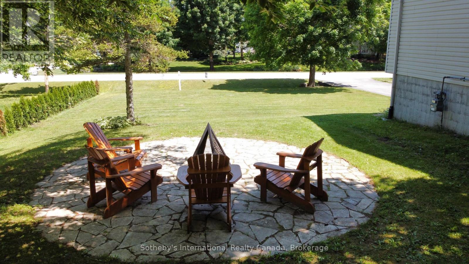 17 Sugarbush Road, Oro-Medonte, Ontario  L0K 1E0 - Photo 4 - S12329321