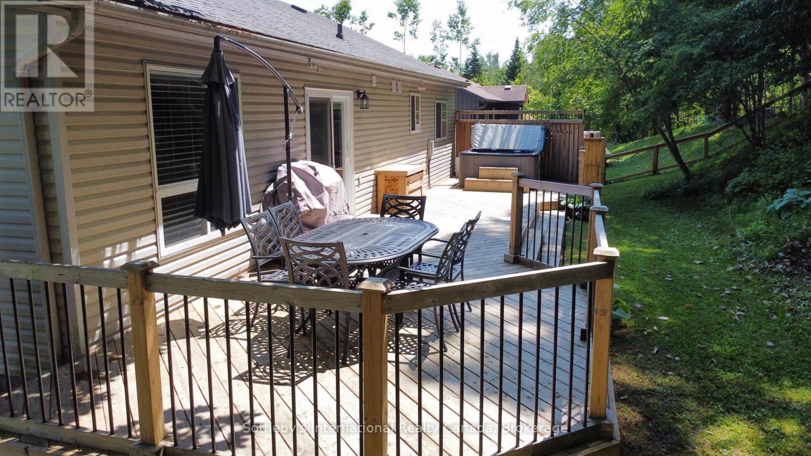 17 Sugarbush Road, Oro-Medonte, Ontario  L0K 1E0 - Photo 5 - S12329321
