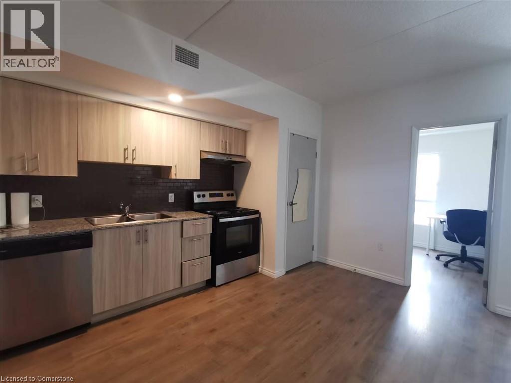 275 Larch Street Unit# H303, Waterloo, Ontario  N2L 0J5 - Photo 2 - 40758111