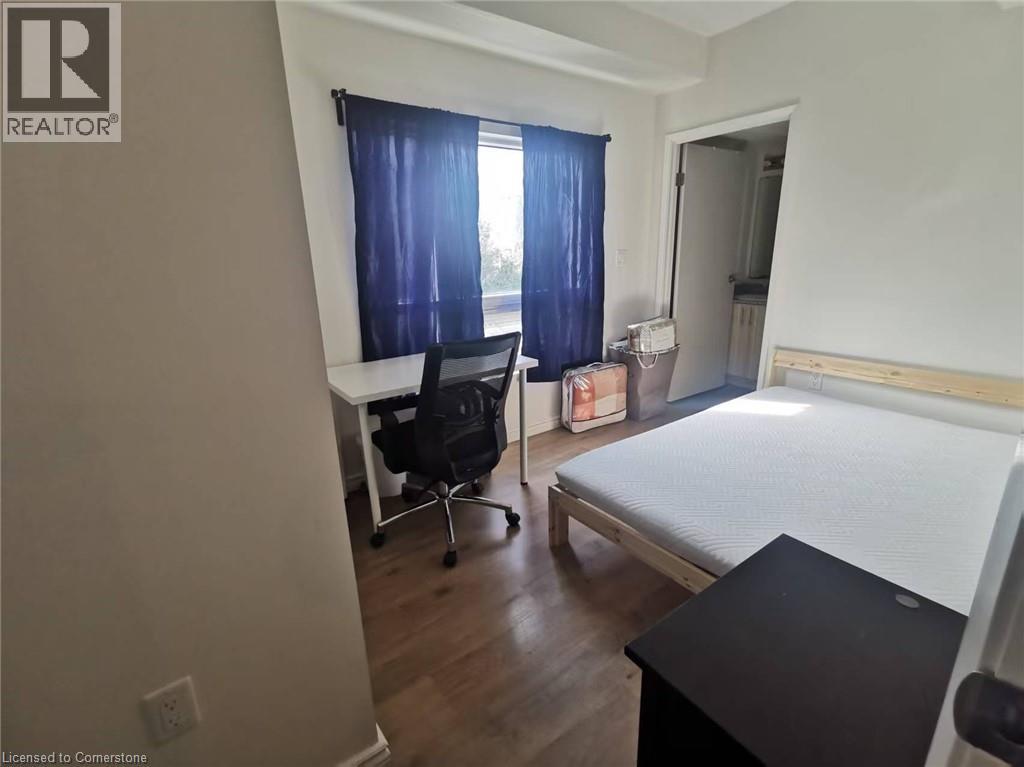 275 Larch Street Unit# H303, Waterloo, Ontario  N2L 0J5 - Photo 6 - 40758111