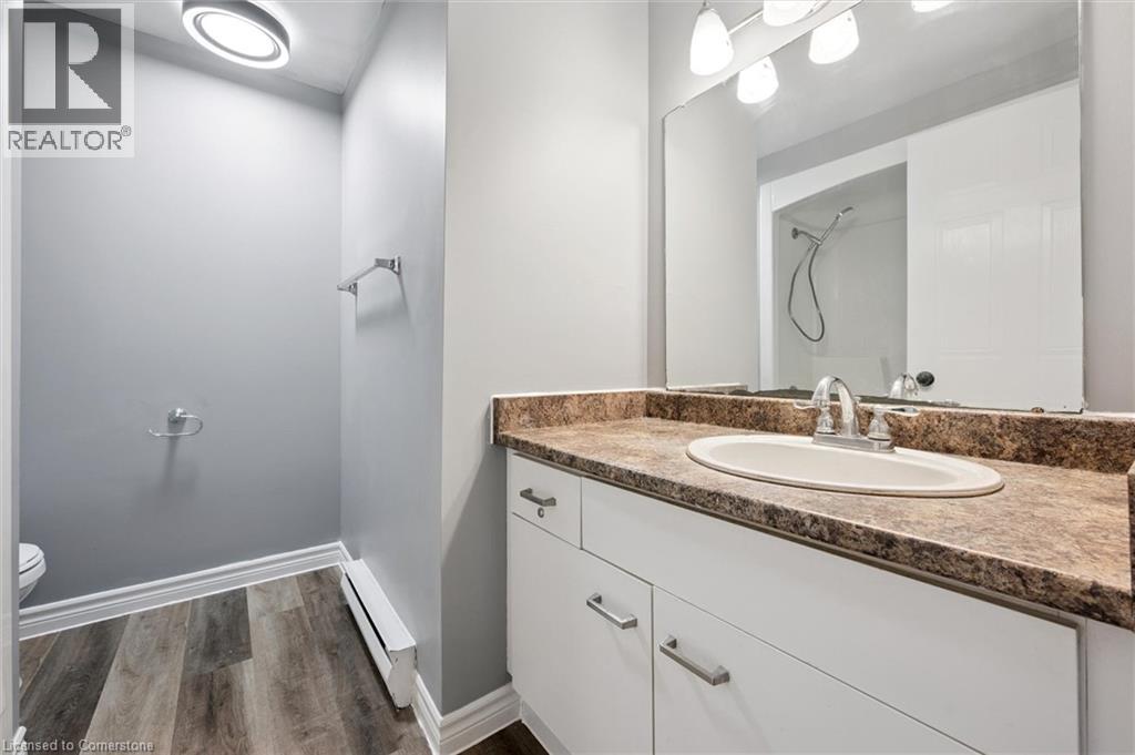219 Kingswood Drive Unit# 18, Kitchener, Ontario  N2E 3J4 - Photo 20 - 40757207