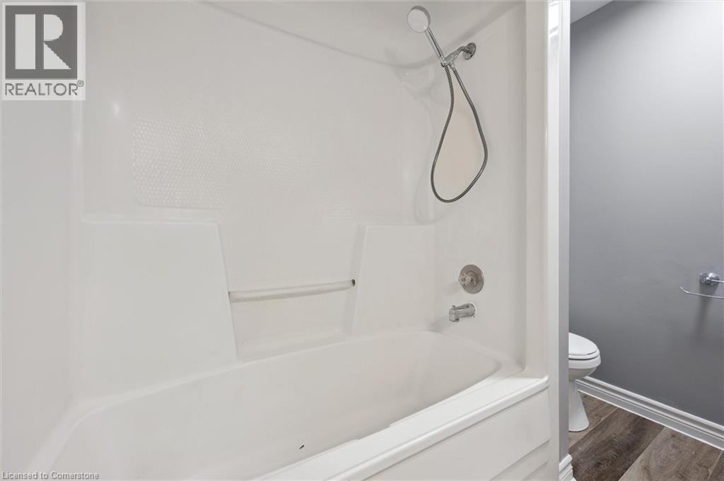 219 Kingswood Drive Unit# 18, Kitchener, Ontario  N2E 3J4 - Photo 21 - 40757207