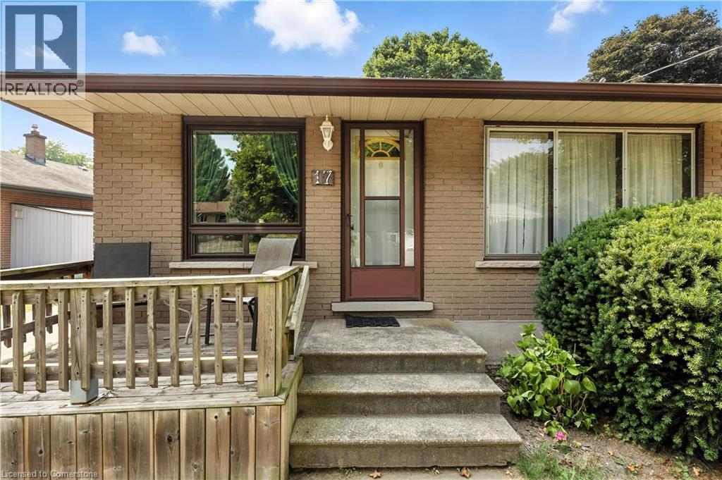 17 Elizabeth Street, Cambridge, Ontario  N3C 2T1 - Photo 2 - 40756891