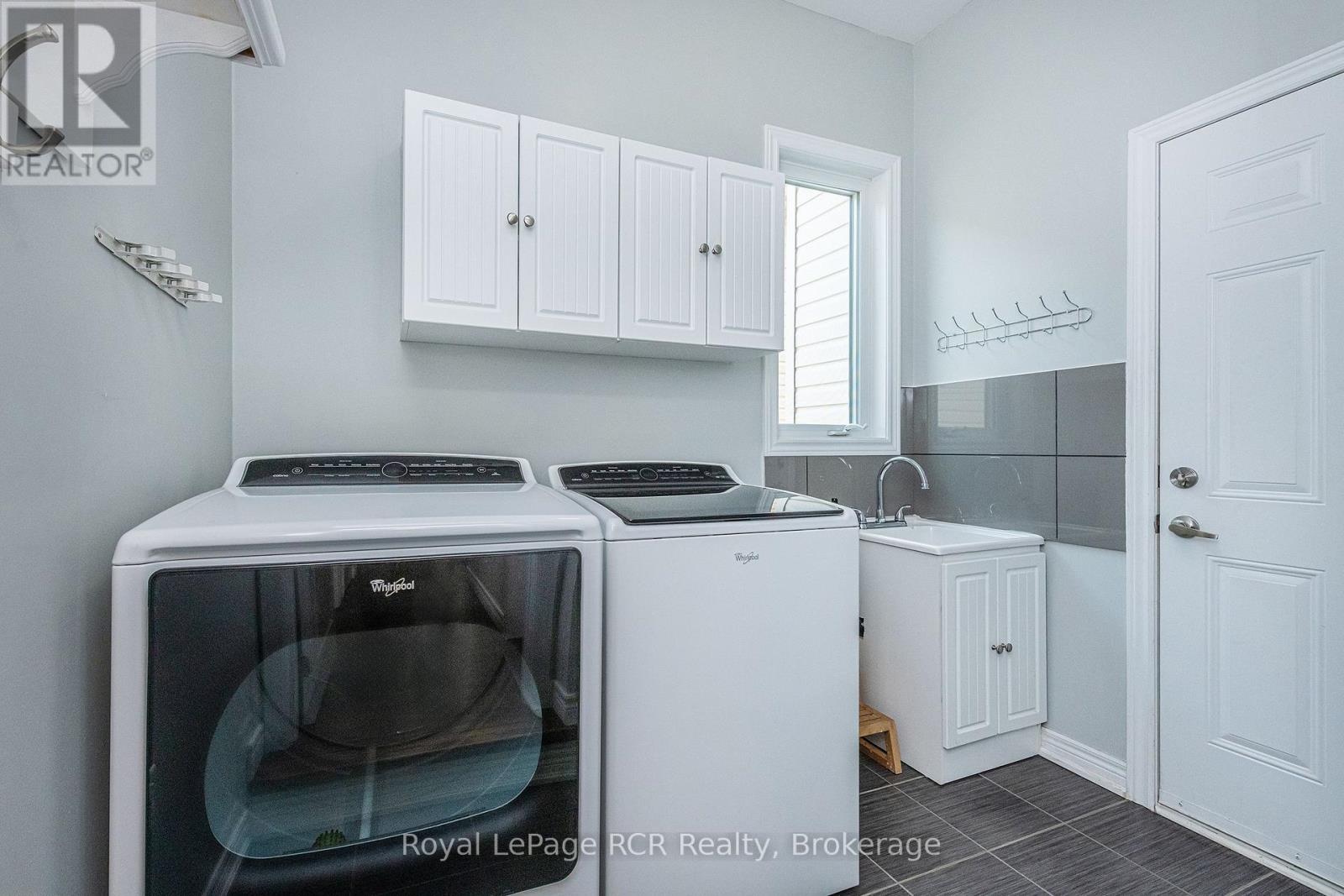 256 Johnson Drive, Shelburne, Ontario  L9V 3V7 - Photo 18 - X12329352