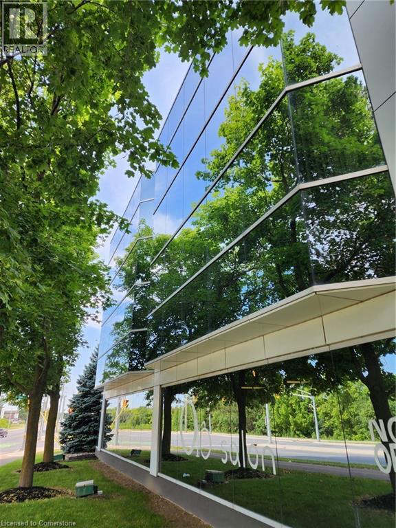 99 NORTHFIELD Drive E Unit# 202, Waterloo, Ontario