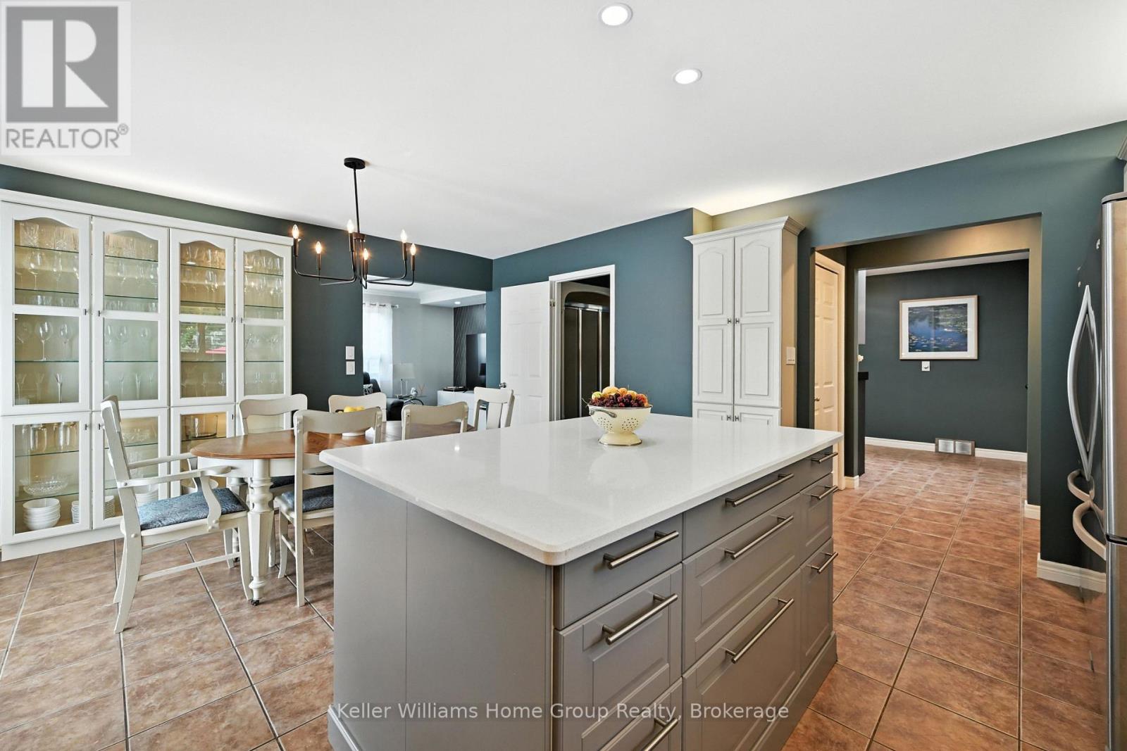 4 Glenview Avenue, St. Catharines, Ontario  L2N 2Z6 - Photo 21 - X12329536