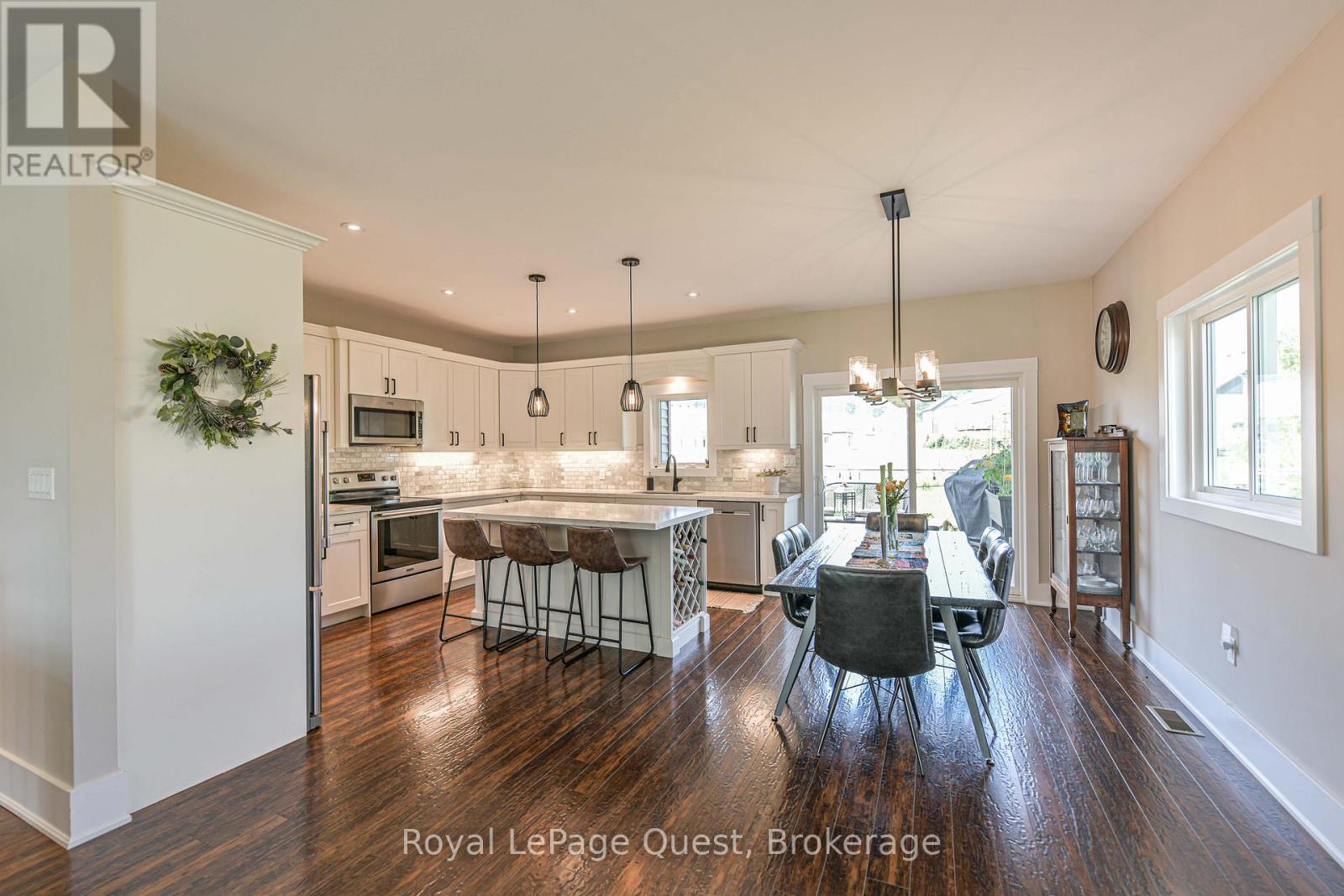 6 Millwood Court, Huntsville, Ontario  P1H 1E1 - Photo 11 - X12329552