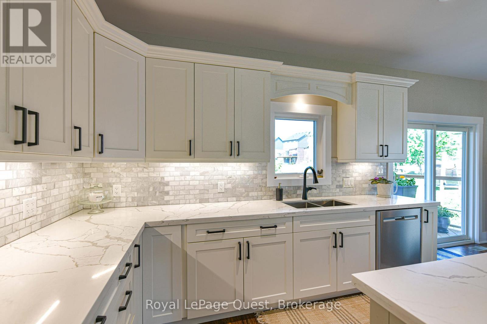 6 Millwood Court, Huntsville, Ontario  P1H 1E1 - Photo 13 - X12329552