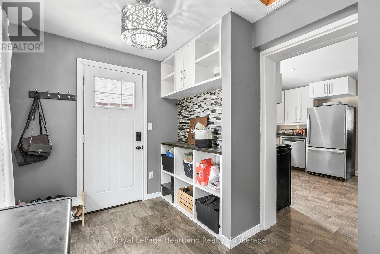 67 Robertson Street, Minto, Ontario  N0G 1Z0 - Photo 14 - X12329606