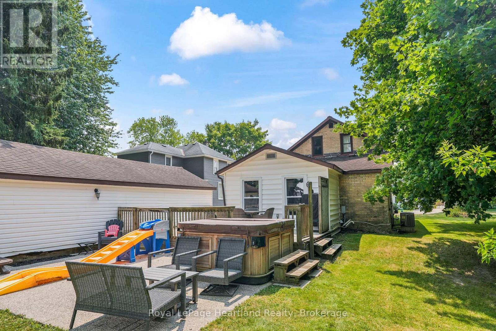 67 Robertson Street, Minto, Ontario  N0G 1Z0 - Photo 22 - X12329606