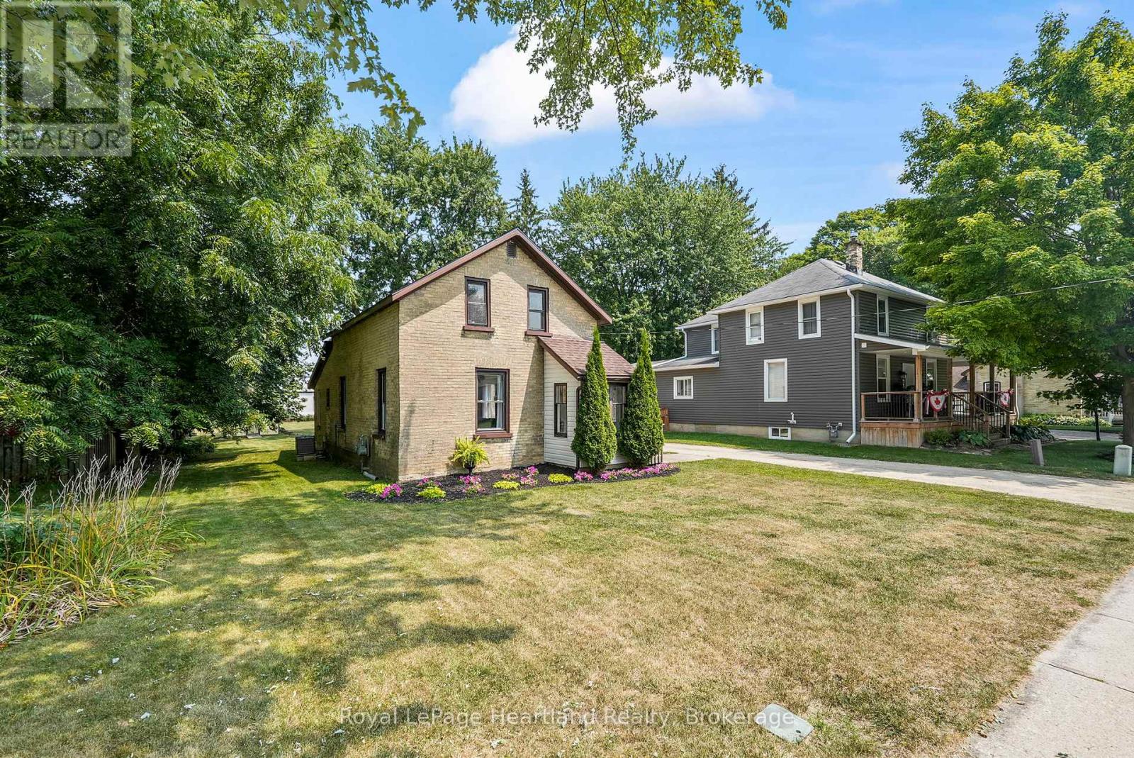 67 Robertson Street, Minto, Ontario  N0G 1Z0 - Photo 28 - X12329606