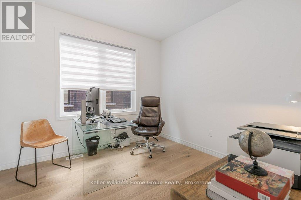 48 Macalister Boulevard, Guelph, Ontario  N1G 0G6 - Photo 12 - X12329649
