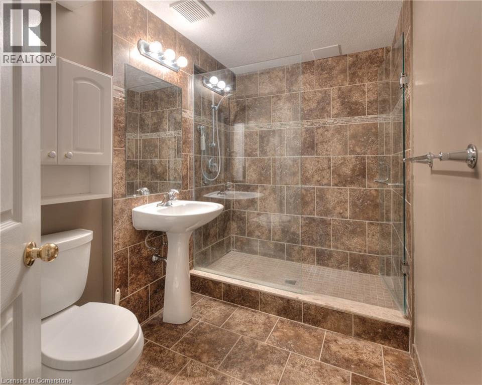 23 Tami Court, Kitchener, Ontario  N2B 3V2 - Photo 29 - 40757497