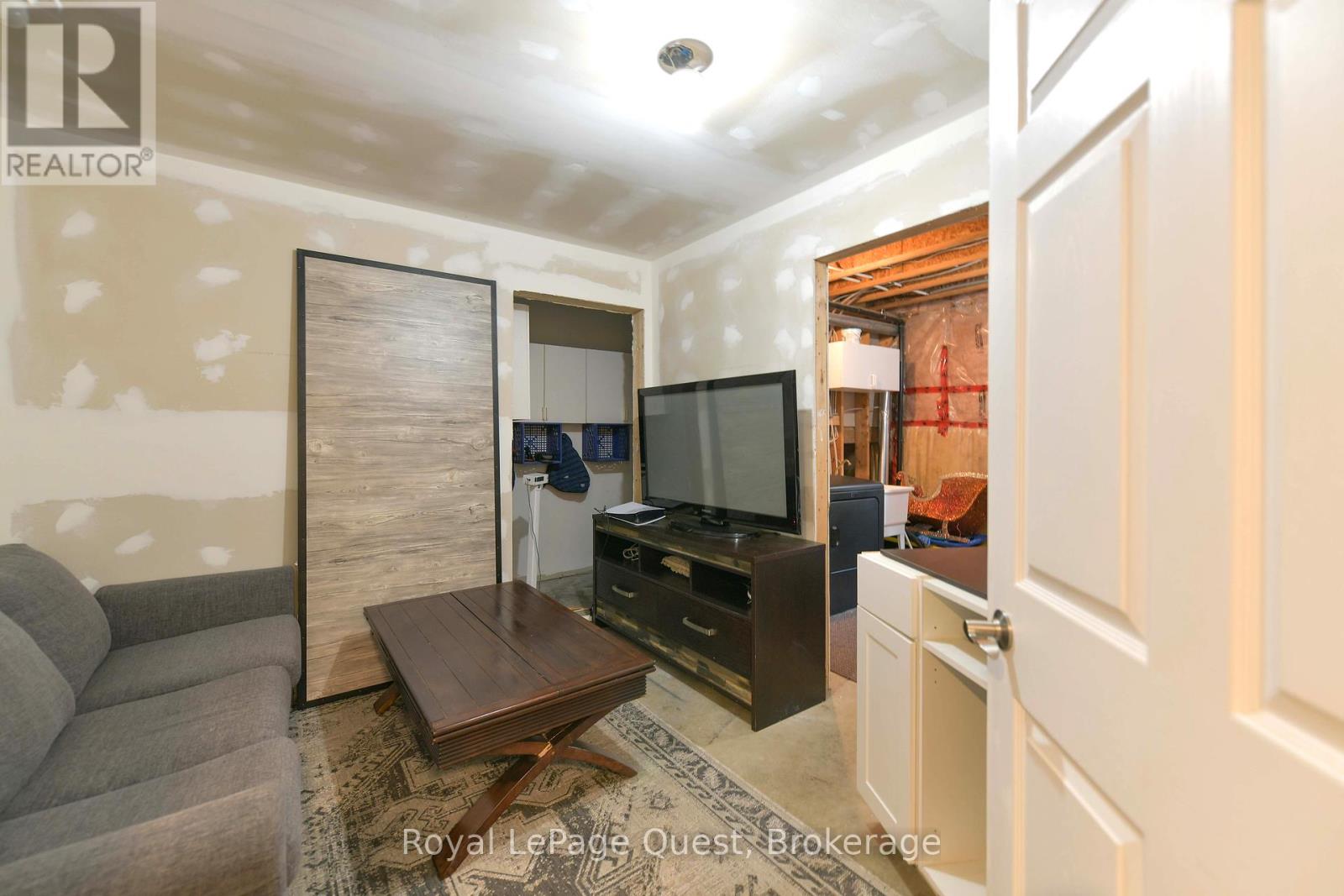 13 Graham Street, Springwater, Ontario  L0L 1P0 - Photo 30 - S12329760