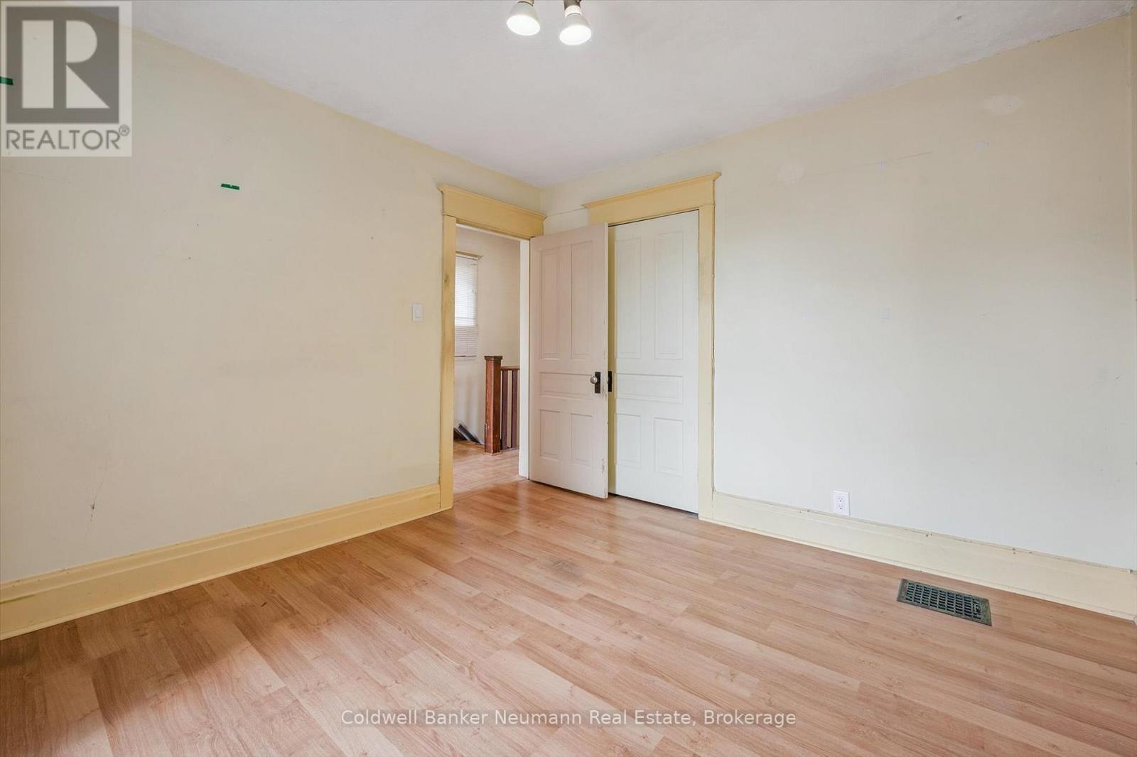 336 Paisley Road, Guelph, Ontario  N1H 2P9 - Photo 13 - X12329754