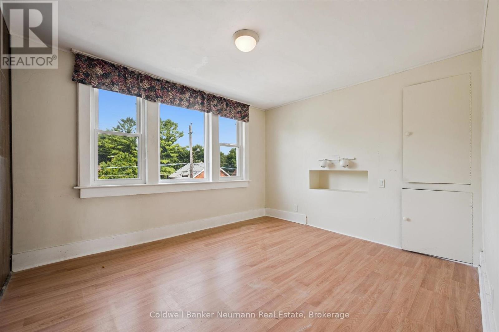 336 Paisley Road, Guelph, Ontario  N1H 2P9 - Photo 15 - X12329754