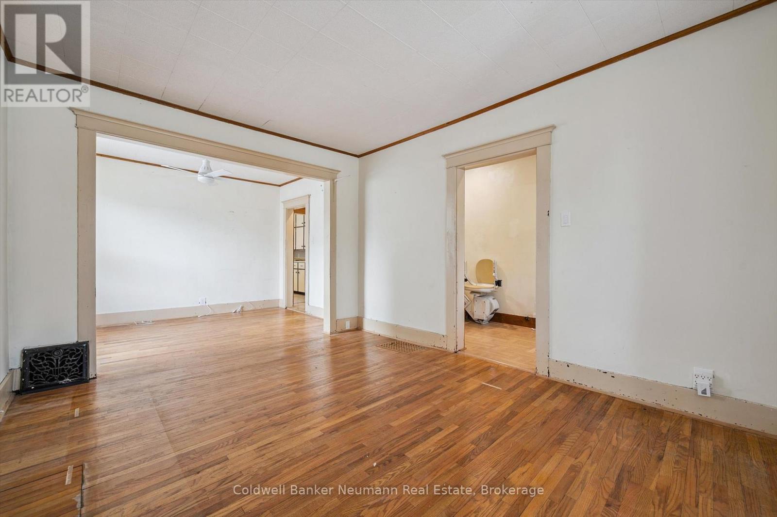 336 Paisley Road, Guelph, Ontario  N1H 2P9 - Photo 25 - X12329754
