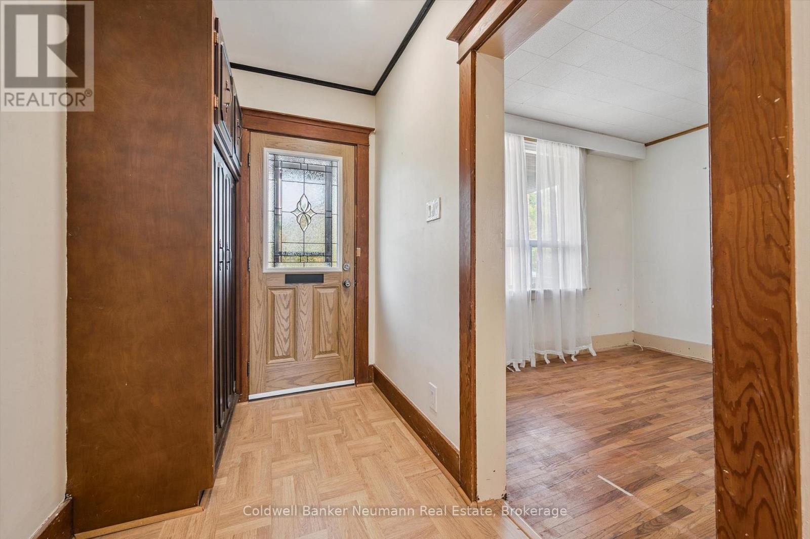 336 Paisley Road, Guelph, Ontario  N1H 2P9 - Photo 4 - X12329754