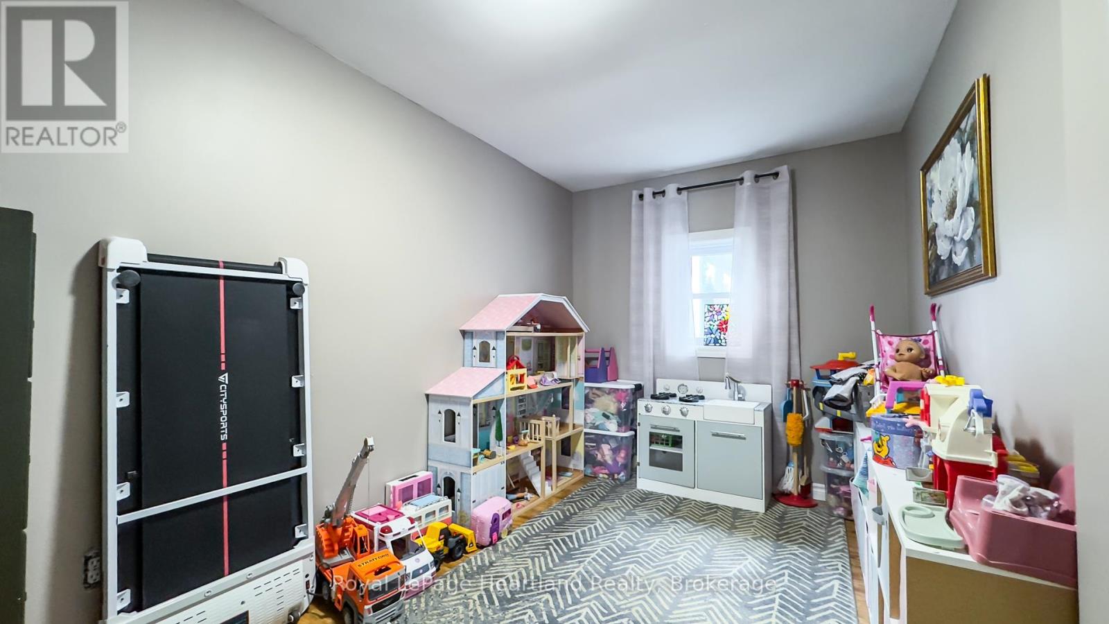 70 John Street, Huron East, Ontario  N0K 1W0 - Photo 23 - X12329761
