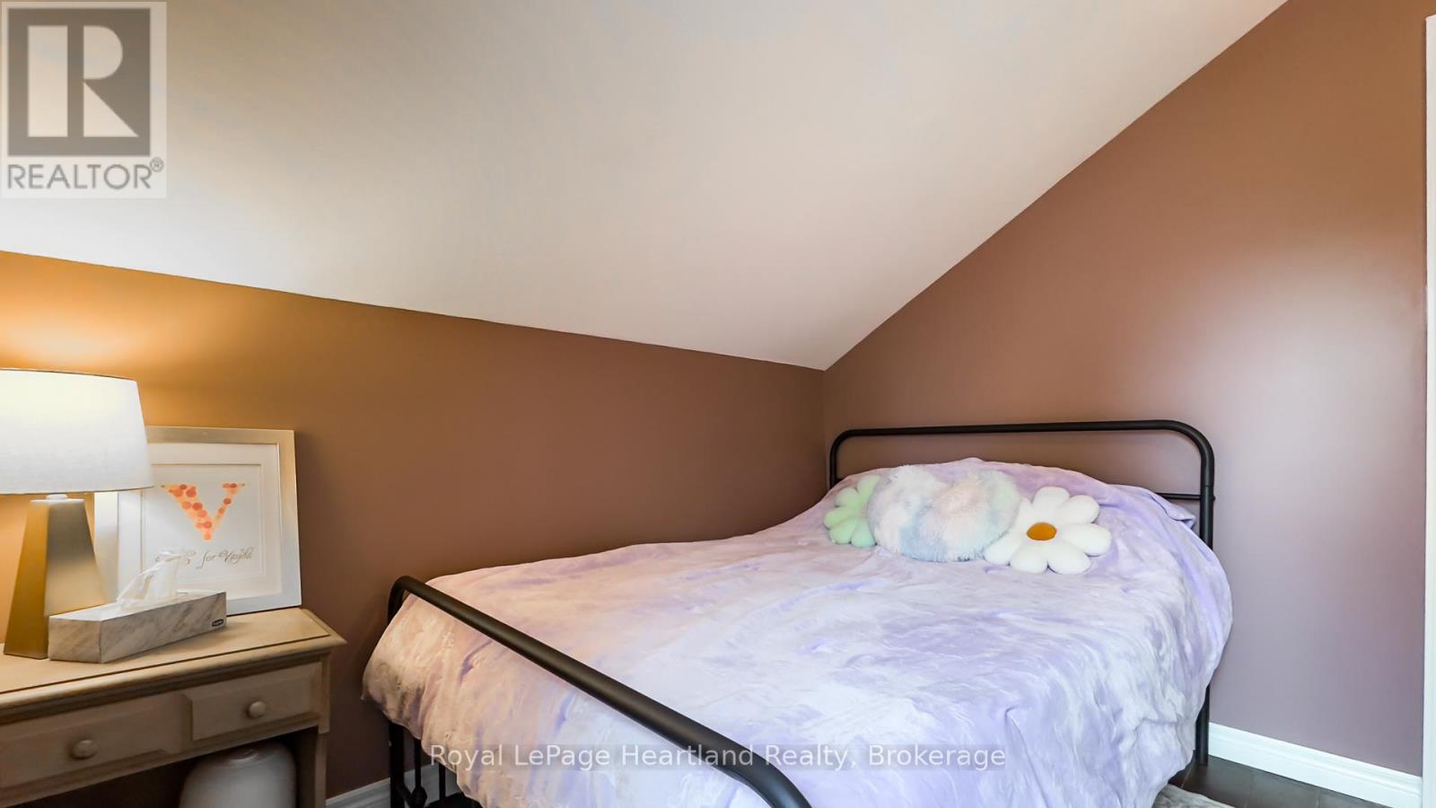 70 John Street, Huron East, Ontario  N0K 1W0 - Photo 33 - X12329761