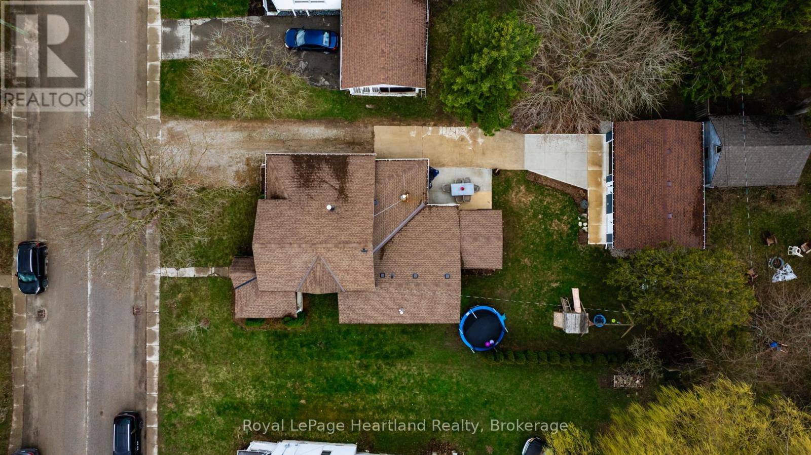 70 John Street, Huron East, Ontario  N0K 1W0 - Photo 47 - X12329761