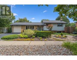 4 CARNABY CRESCENT, Guelph, Ontario