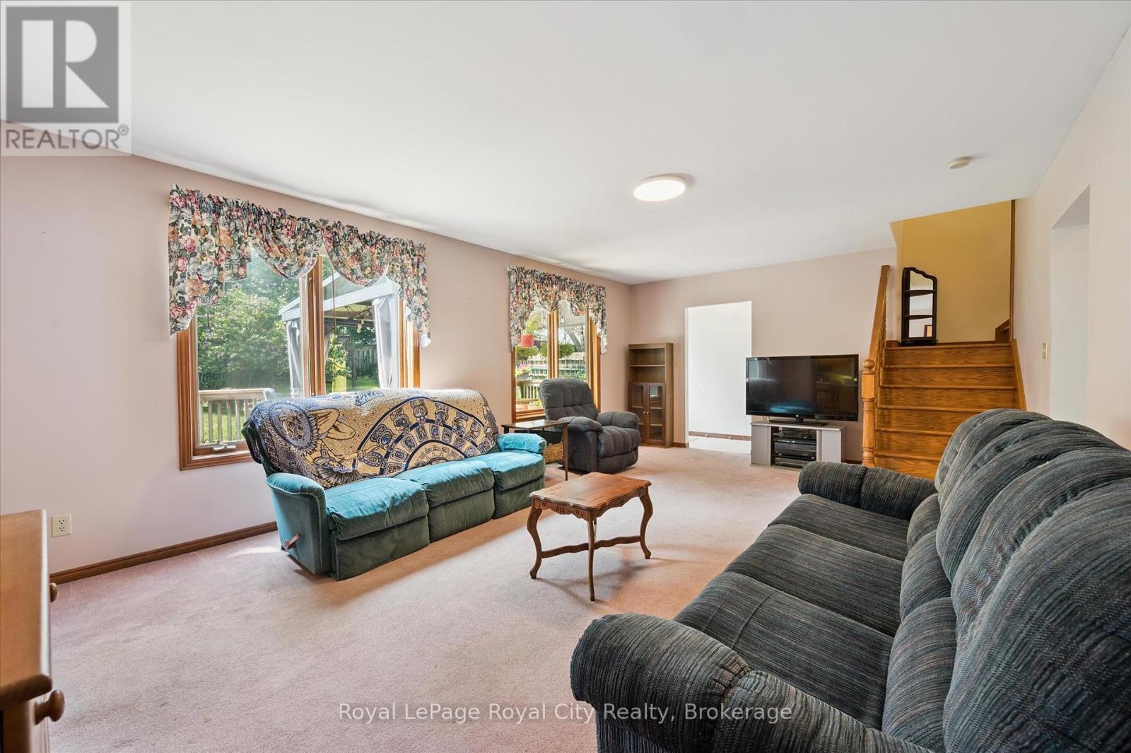 69 Nottingham Street, Guelph, Ontario  N1H 3M9 - Photo 6 - X12330561