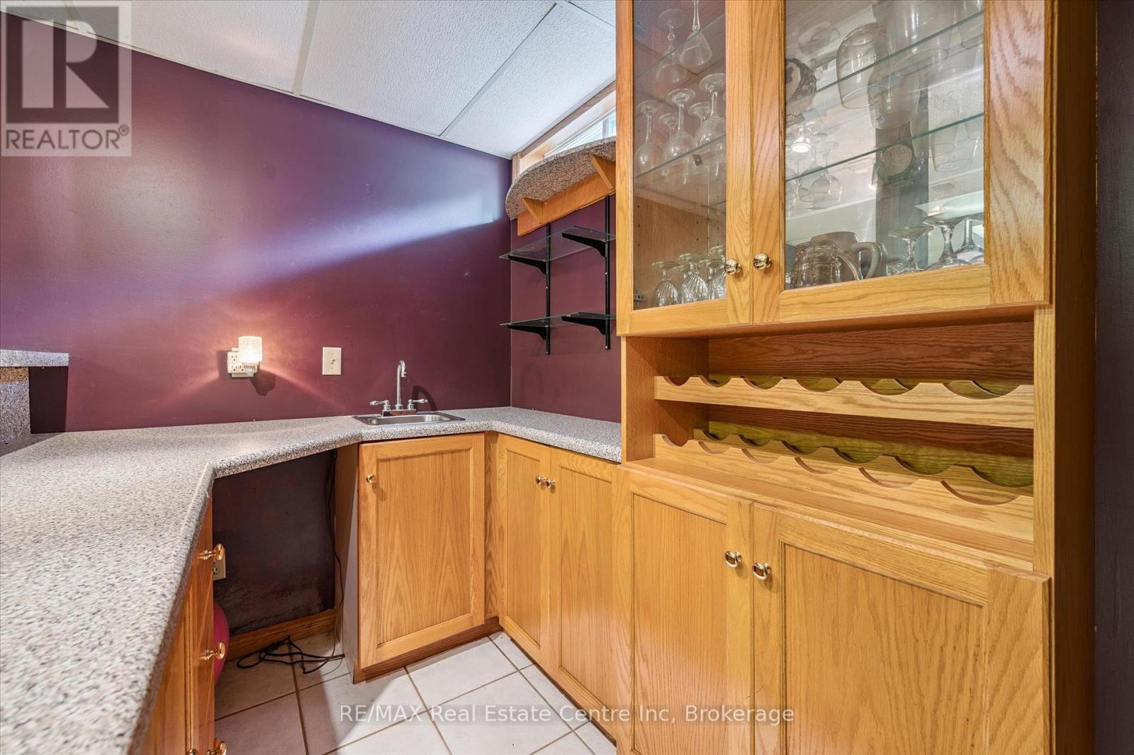 46 Watt Street, Guelph, Ontario  N1E 6W7 - Photo 30 - X12330590