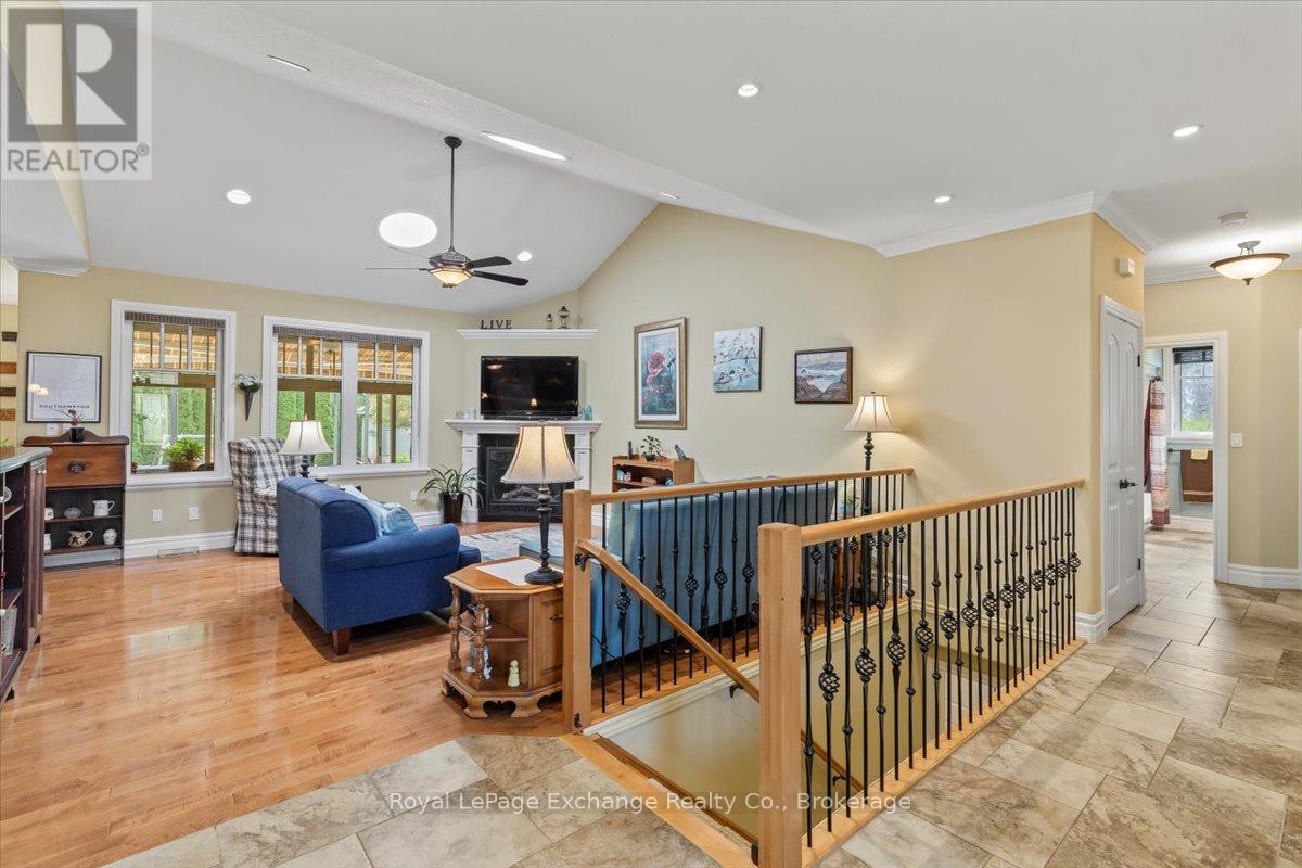 569 Creekwood Drive, Saugeen Shores, Ontario  N0H 2L0 - Photo 26 - X12330809