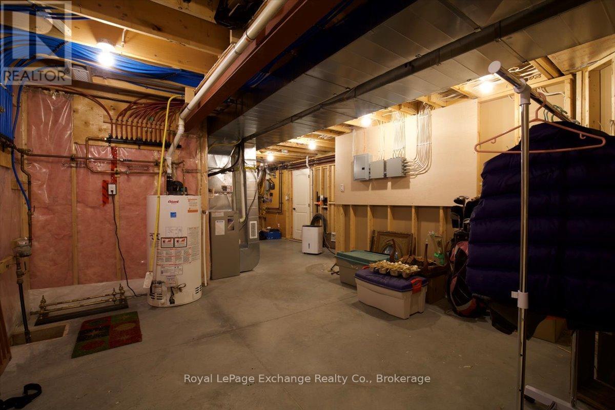 569 Creekwood Drive, Saugeen Shores, Ontario  N0H 2L0 - Photo 33 - X12330809