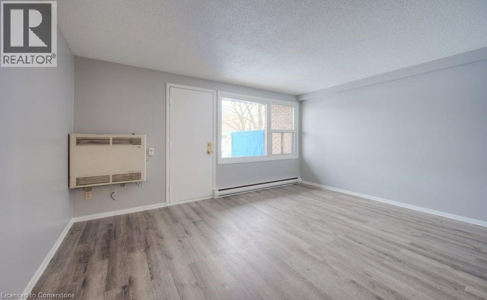 1200 Courtland Avenue E Unit# 39, Kitchener, Ontario  N2C 1K7 - Photo 5 - 40758393