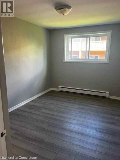 529 Parkside Drive Unit# 7, Waterloo, Ontario  N2L 4X7 - Photo 7 - 40758407