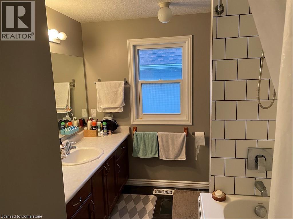 470 Trembling Aspen Avenue, Waterloo, Ontario  N2T 2T4 - Photo 8 - 40758196