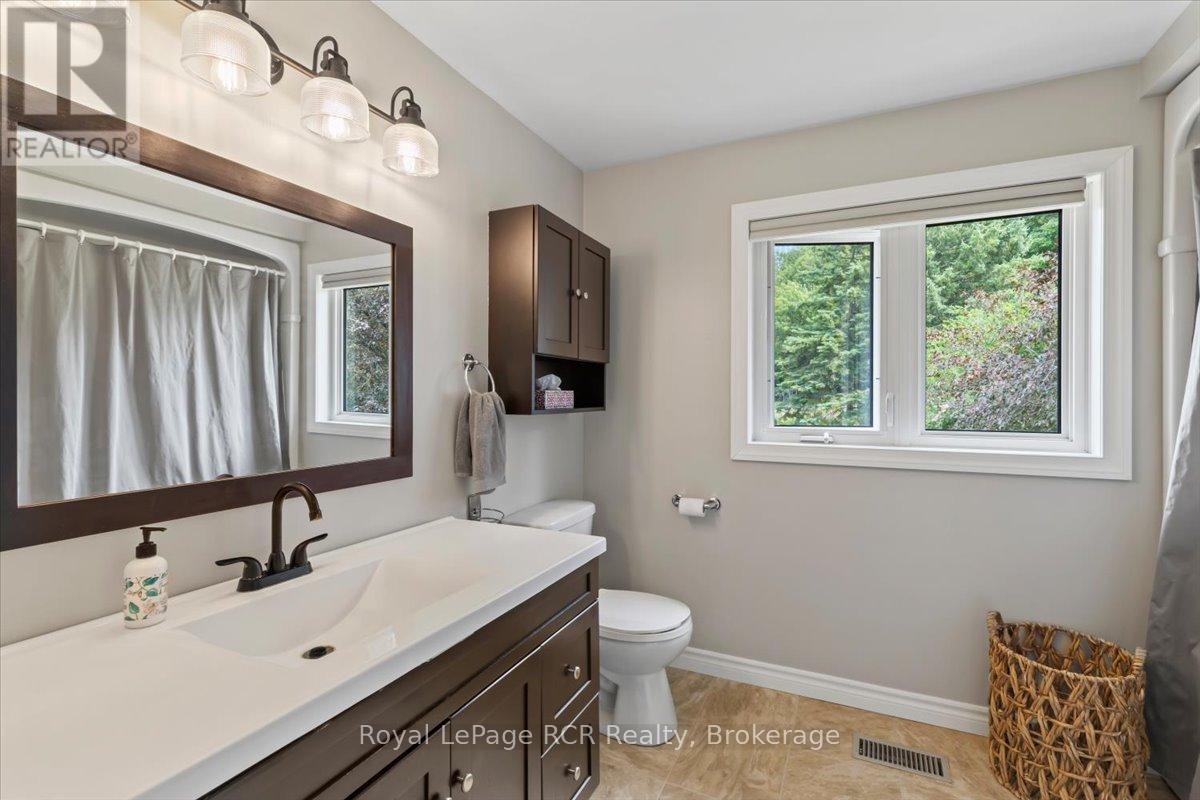 27 Emke Road, Brockton, Ontario  N0G 2V0 - Photo 18 - X12331124