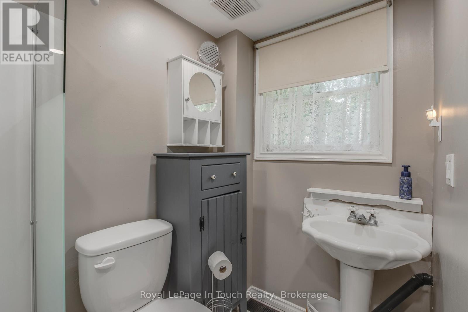 68 Quesnelle Drive, Tiny, Ontario  L0L 2J0 - Photo 19 - S12331207