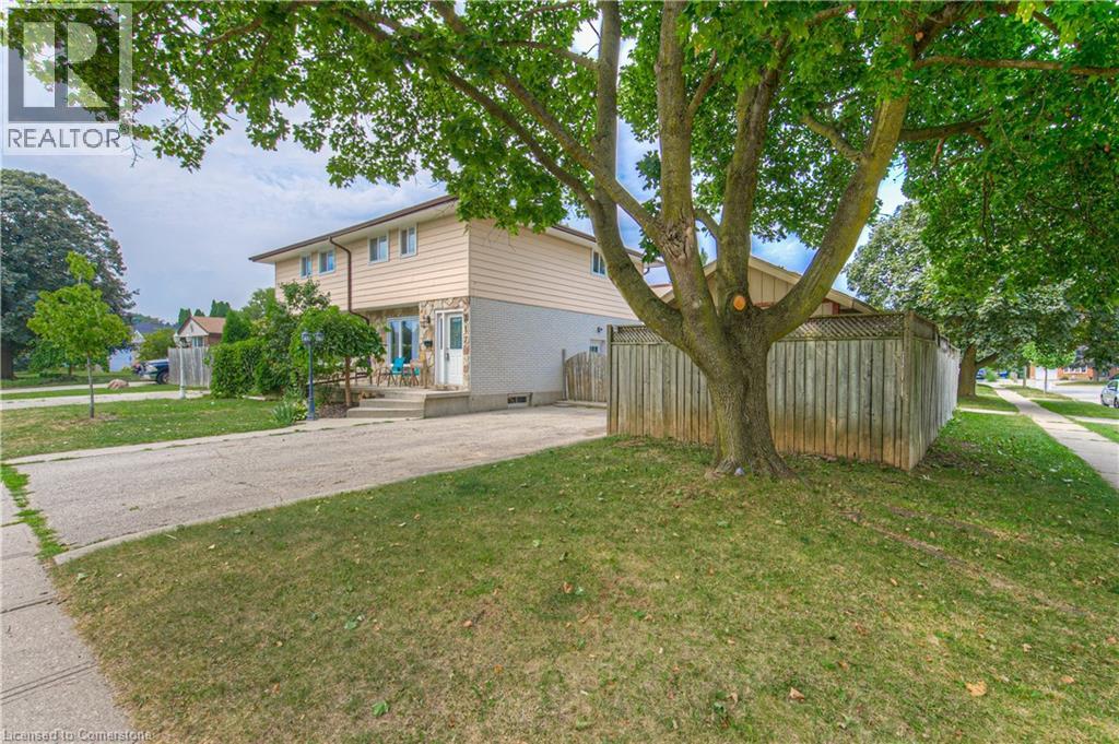 217 Southwood Drive, Cambridge, Ontario  N1S 3S3 - Photo 4 - 40758151