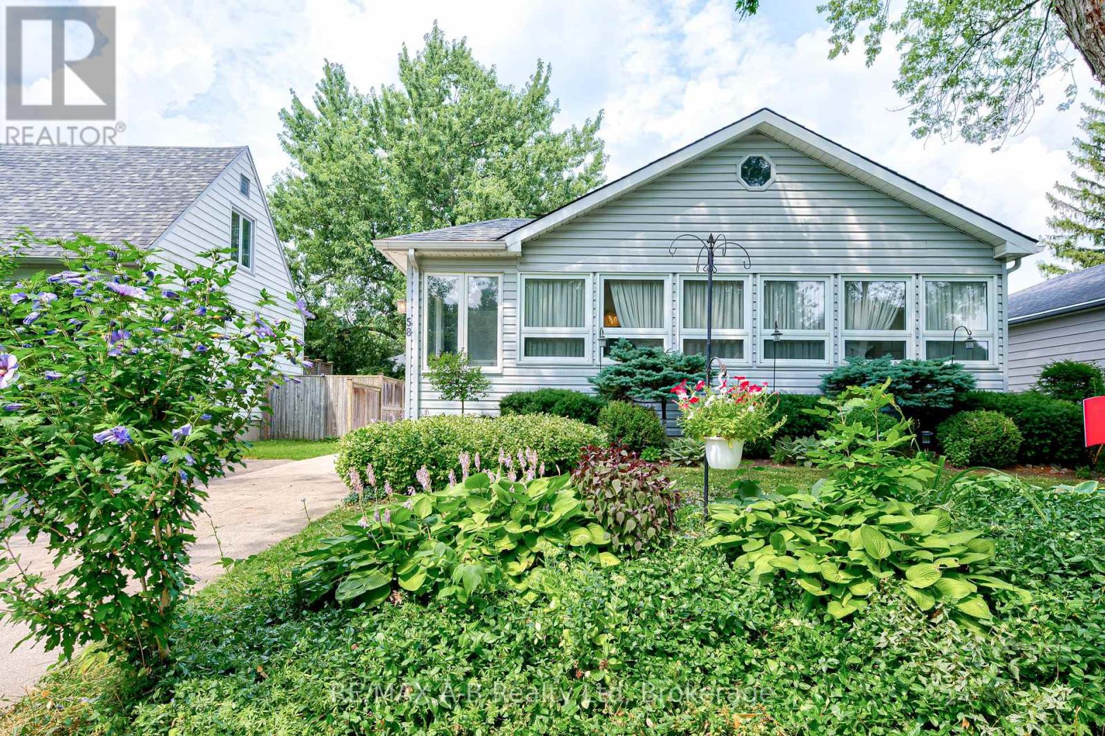 58 NORMANDY DRIVE, Stratford, Ontario