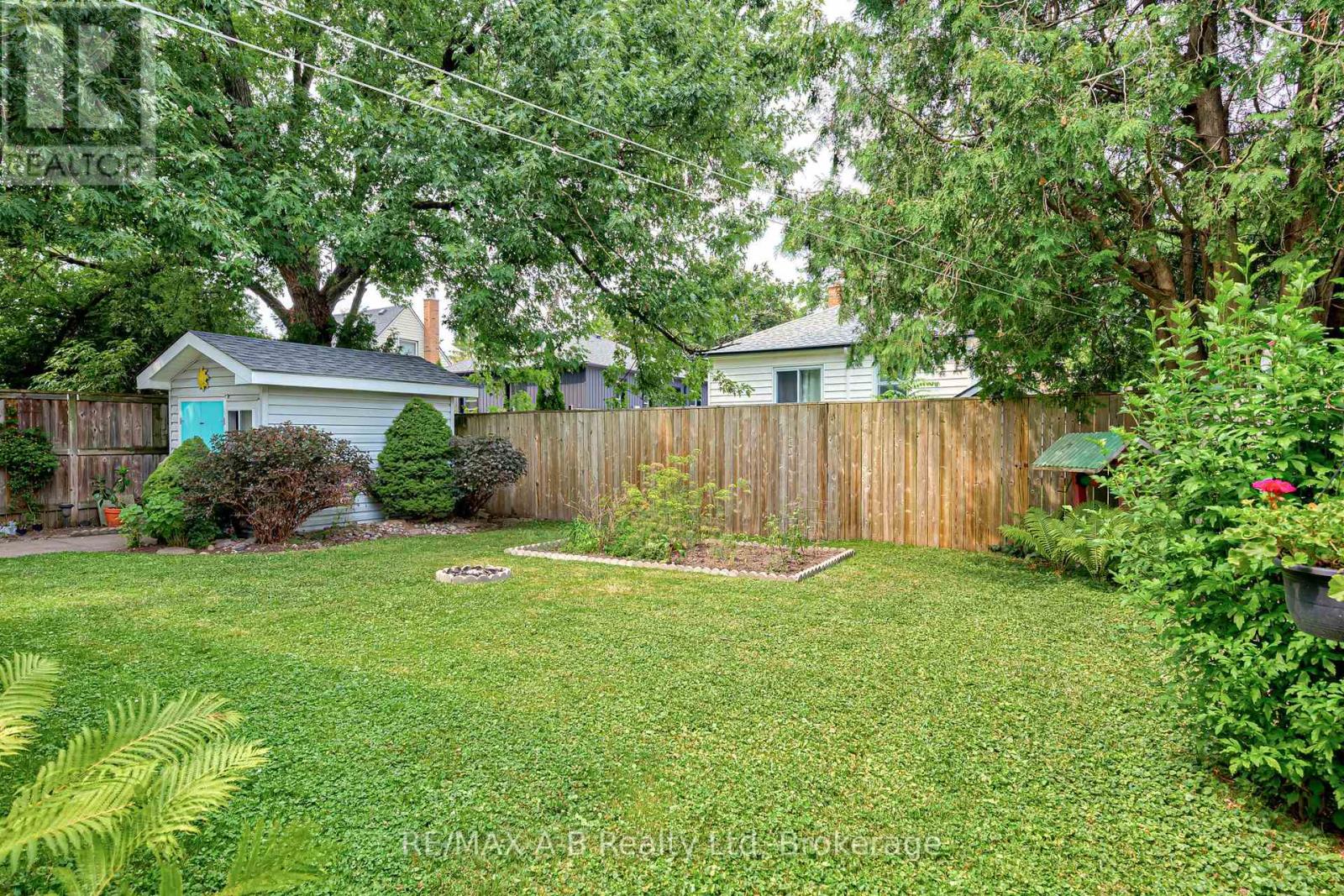 58 Normandy Drive, Stratford, Ontario  N5A 6A5 - Photo 40 - X12331363