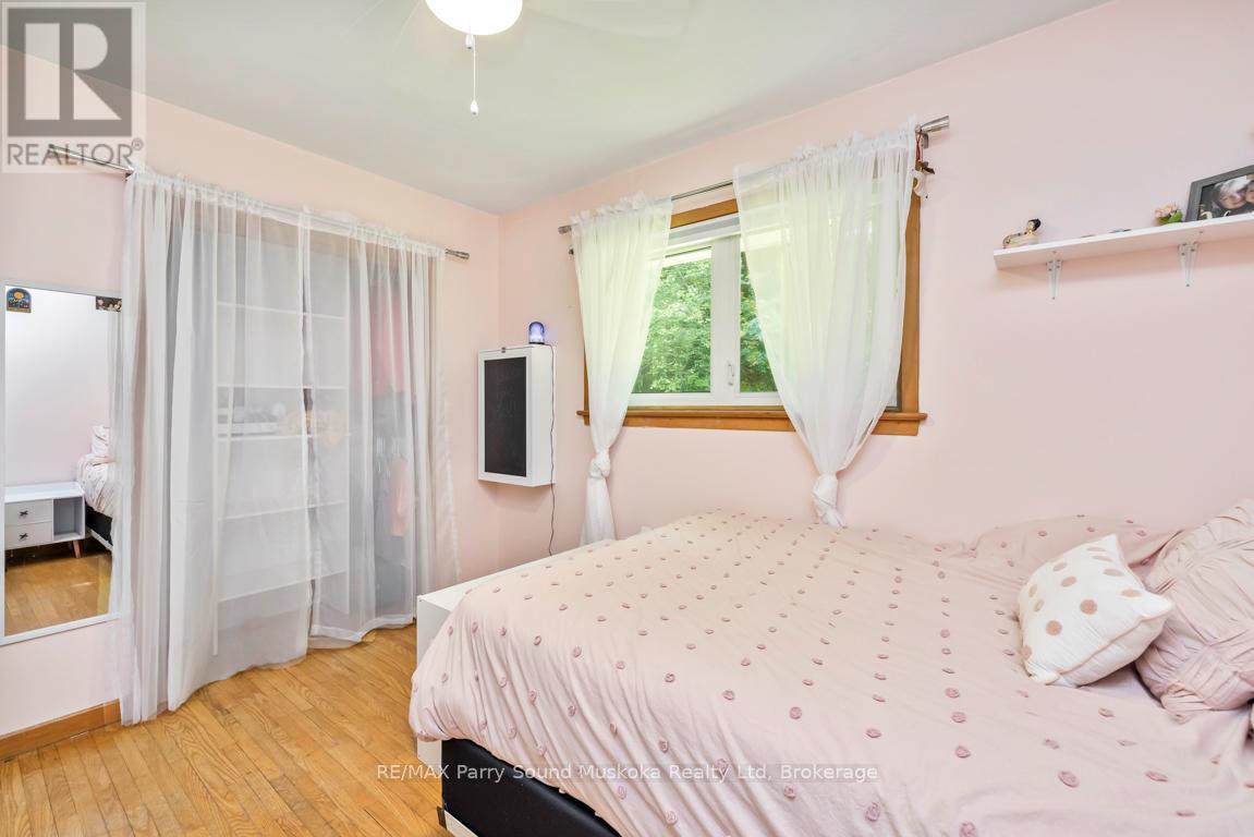 20 Sandy Plains Road, Seguin, Ontario  P2A 2W8 - Photo 24 - X12331471