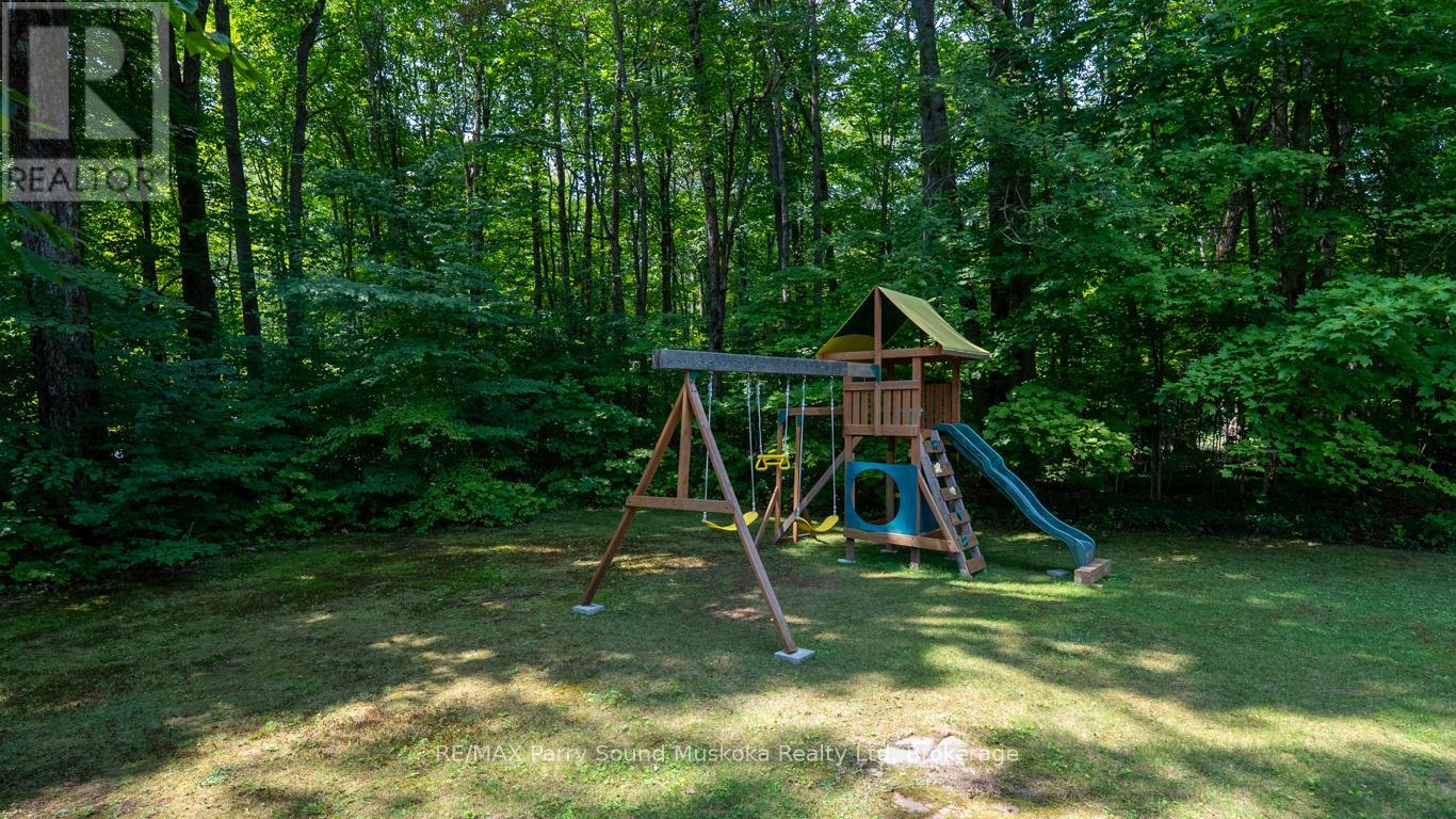 20 Sandy Plains Road, Seguin, Ontario  P2A 2W8 - Photo 43 - X12331471