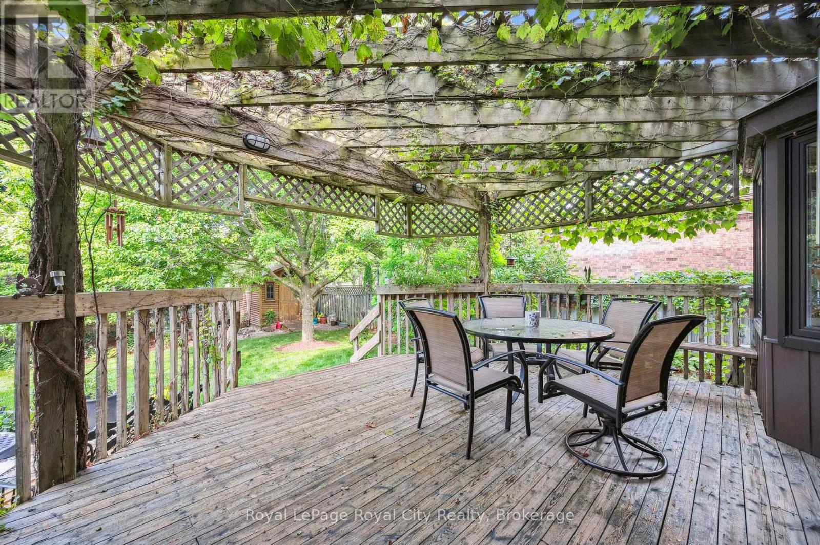8 Forster Drive, Guelph, Ontario  N1G 4N2 - Photo 31 - X12331546