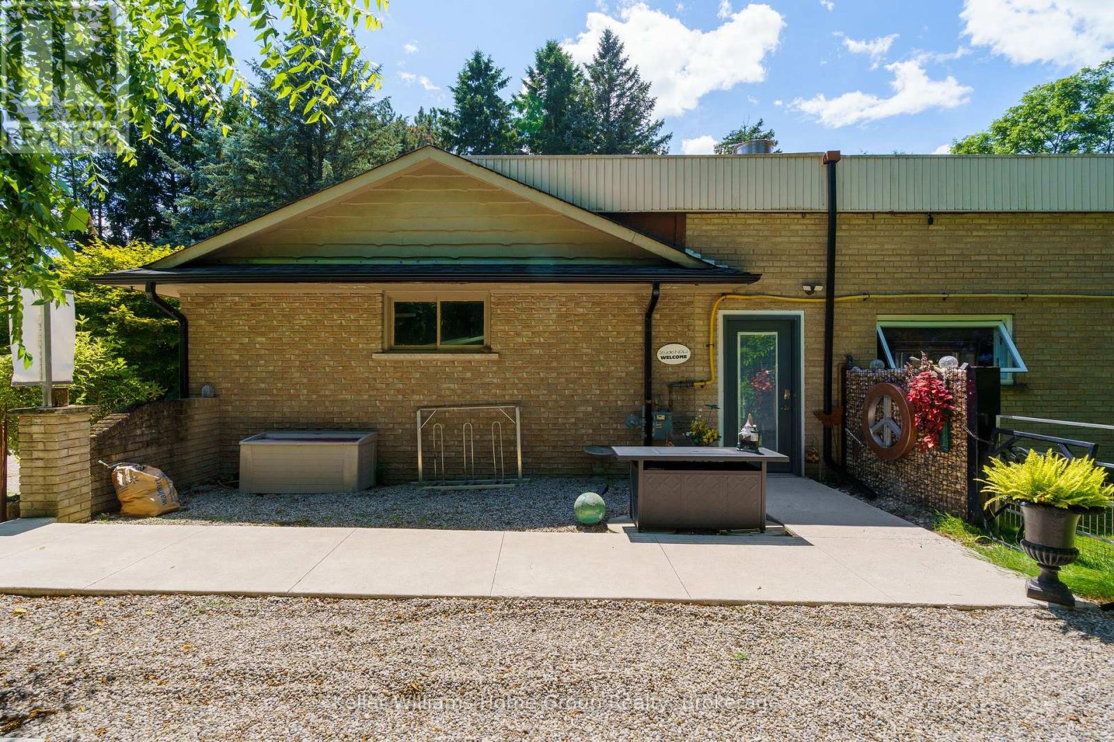 235 Concession 11 Road E, Hamilton, Ontario  L8B 1H7 - Photo 46 - X12331694